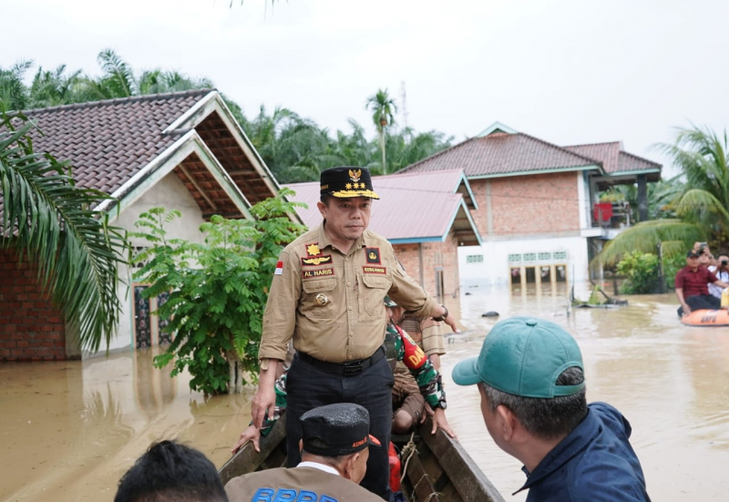 Gubernur Jambi Minta Satgas Banjir Perhatikan Keselamatan Warga, PETAJAMBI.COM