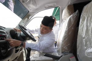 Tingkatkan Pelayanan RS DKT Kerinci, Gubernur Jambi Serahkan Bantuan Ambulans, PETAJAMBI.COM