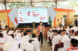OJK: 57 Juta Pelajar di Indonesia Sudah Miliki Rekening Bank, PETAJAMBI.COM