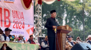 Ketua DPRD Bakar Semangat 6.000 Mahasiswa Baru Universitas Jambi, PETAJAMBI.COM