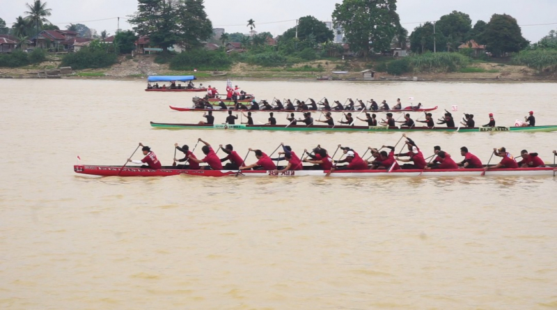 Gubernur: Lomba Pacu Perahu Tradisional Harus Dilestarikan, PETAJAMBI.COM