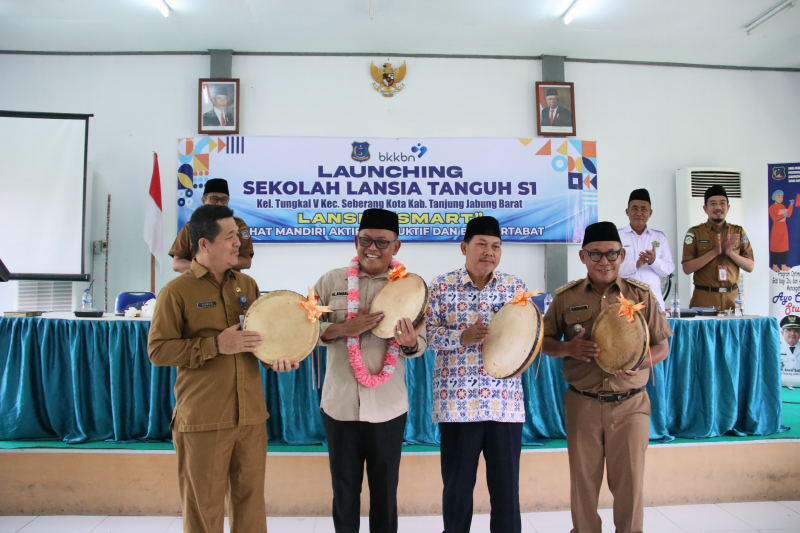 BKKBN Launching Sekolah Lansia Tangguh Pertama di Kabupaten Tanjungjabung Barat, PETAJAMBI.COM