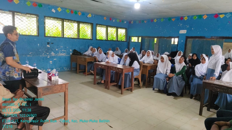 Gelar Reses di Tiga Kecamatan di Bungo, Ansori Motivasi Ratusan Siswa Madrasah , PETAJAMBI.COM