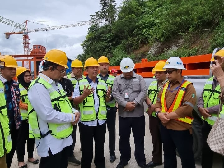 Kunjungan Lapangan ke Kerinci, Pimpinan dan Anggota Komisi II Tinjau PLTA dan PTPN IV Kayu Aro, PETAJAMBI.COM