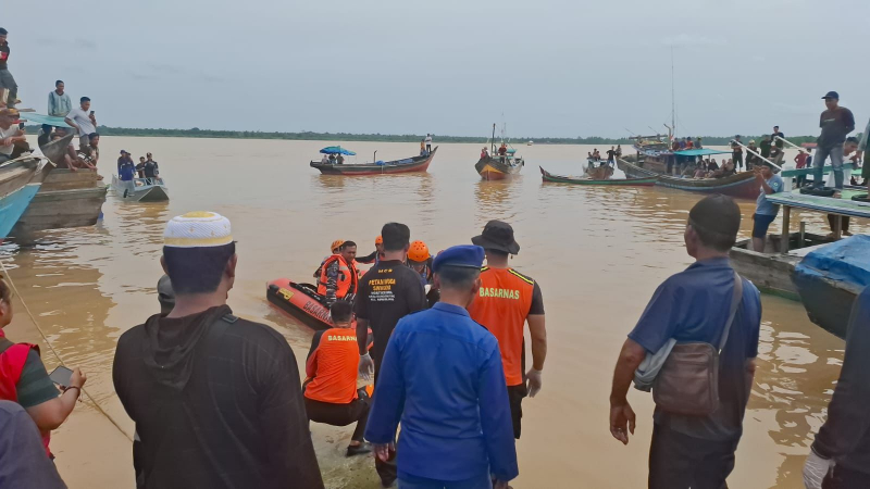 Dua Hari Pencarian, Tim SAR Gabungan Temukan ABK yang Terjatuh dari Pompong Muatan Sawit , PETAJAMBI.COM