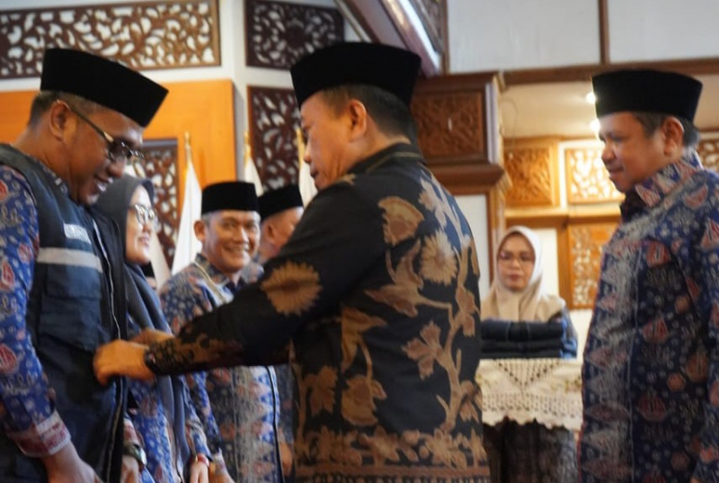 Al Haris Kukuhkan 54 Petugas Haji Provinsi Jambi, PETAJAMBI.COM