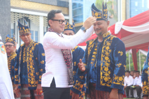 Pelantikan Serentak dan Retret Ketua RT se-Kota Jambi, Wamendagri: Momen Bersejarah yang Belum Pernah Terjadi, PETAJAMBI.COM