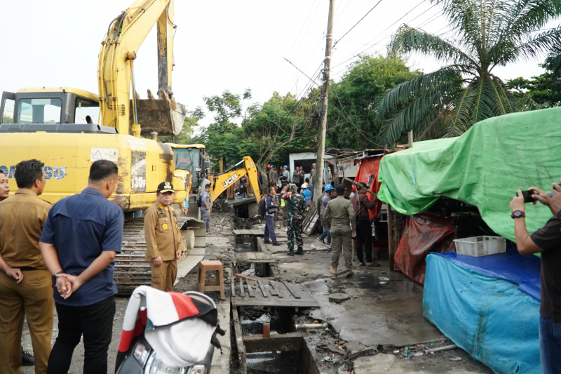 Tertibkan PKL Pasar Talang Banjar, Al Haris: Ini Bentuk Kecintaan Terhadap Kota Jambi, PETAJAMBI.COM